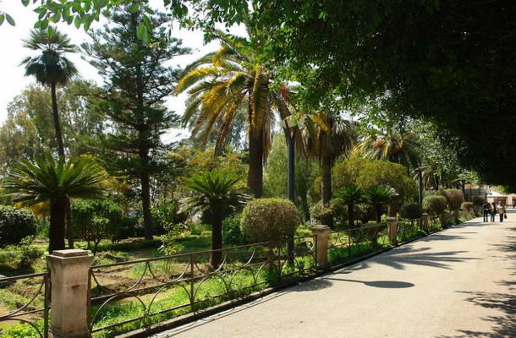B&B Isola Del Sole Noto Bagian luar foto