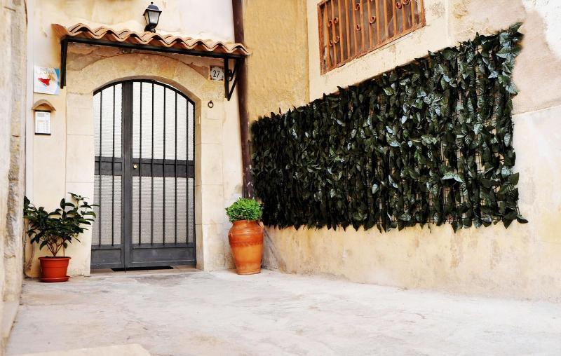 B&B Isola Del Sole Noto Bagian luar foto